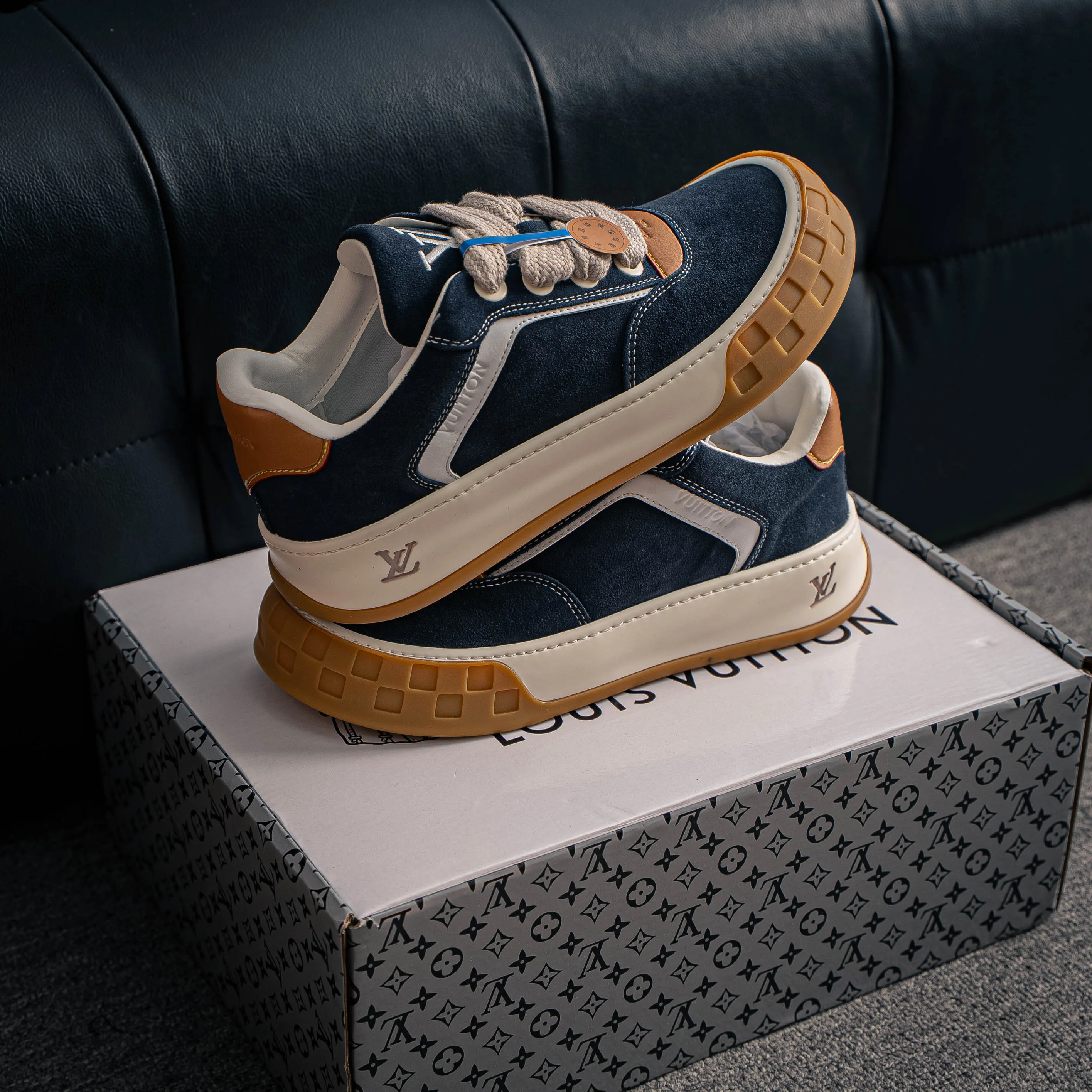 # LV LOUIS VUITTON Tilted Low Sneakers Series Low-Top Retro Versatile Skate Shoes 2026 Skate Shoes Shoes